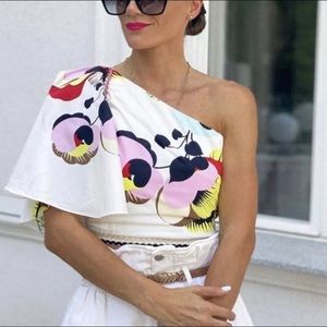 Zara cropped asymmetric floral top NWT